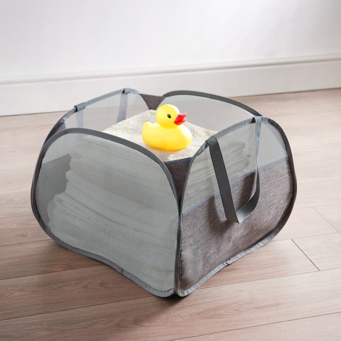 429412-sqaure-mesh-hamper-with-handles