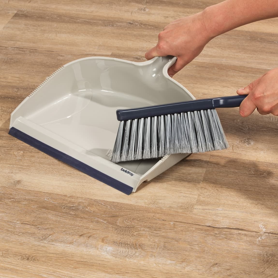 429472-beldray-large-dustpan-with-dual-bristle-brush-6