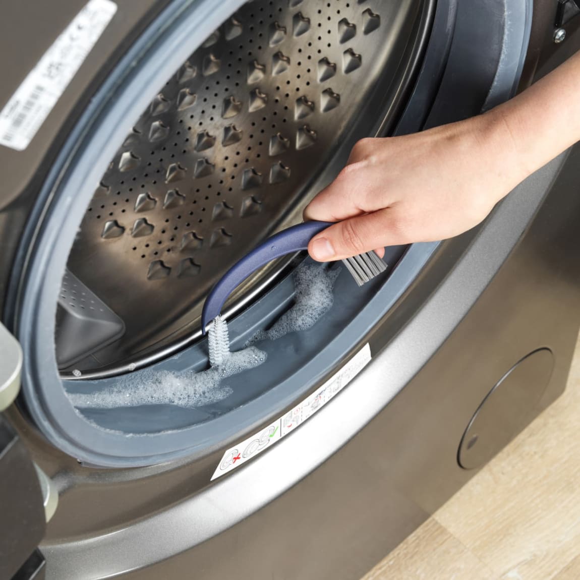 429477-beldray-3-in-1-track-brush