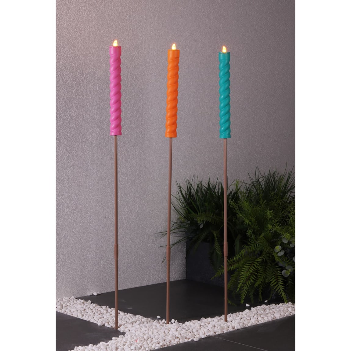 429564-solar-powered-spiral-candle-stake-light