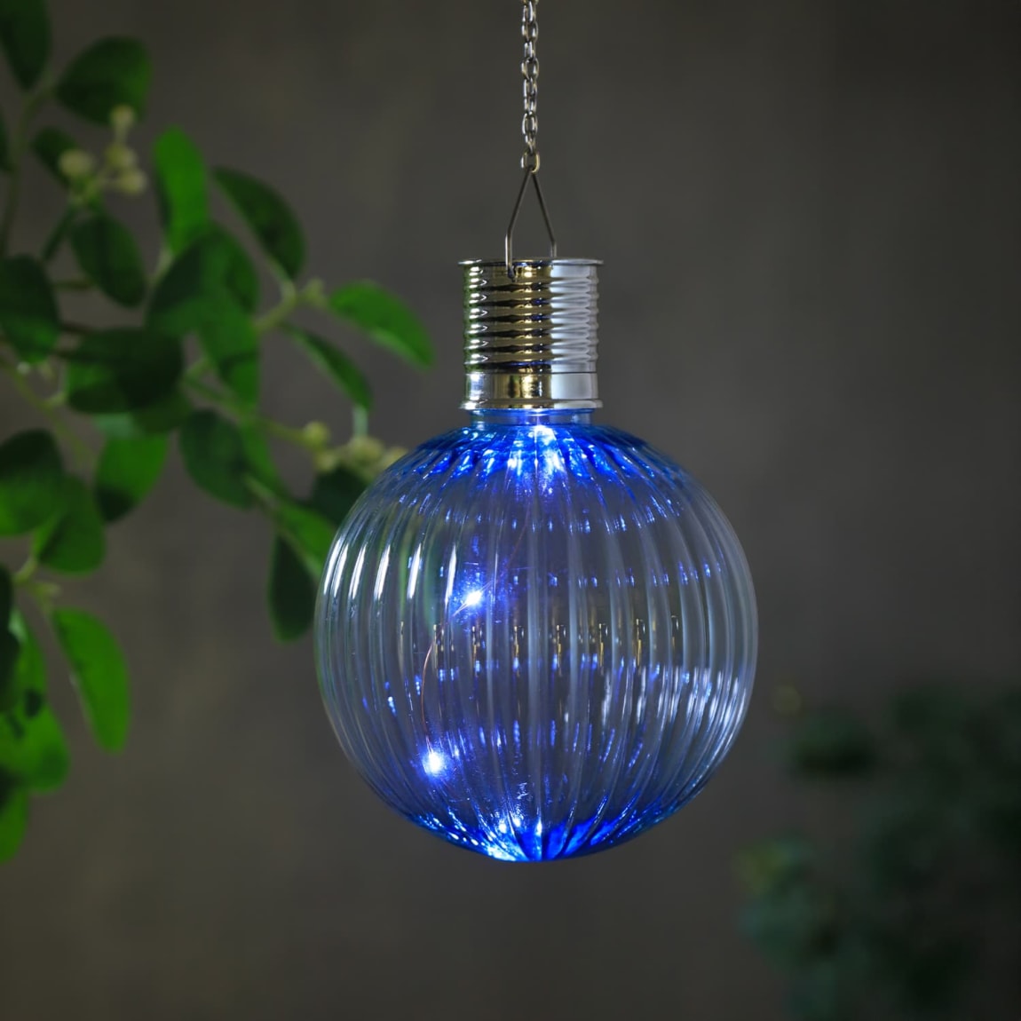 429567-solar-powered-panama-xl-hanging-light-2