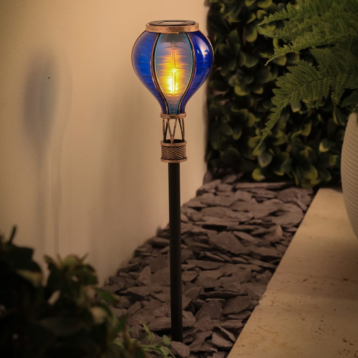 429581-solar-powered-hot-air-balloon-stake-light-blue-mix