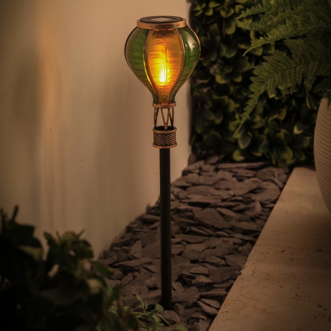 429581-solar-powered-hot-air-balloon-stake-light-green-mix