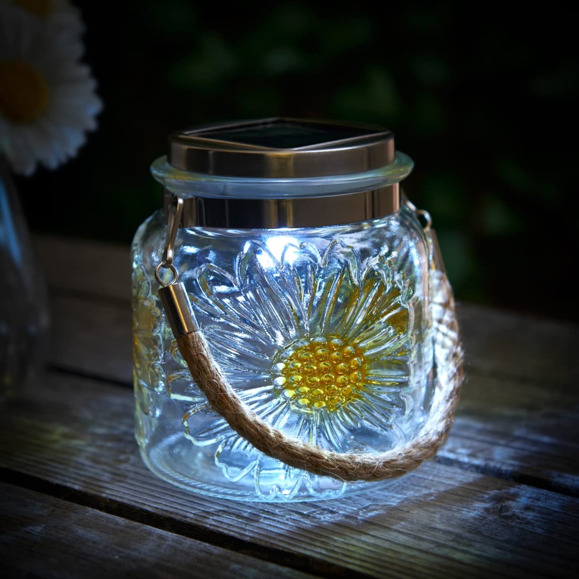 429635-solar-powered-daisy-glass-lantern-clear
