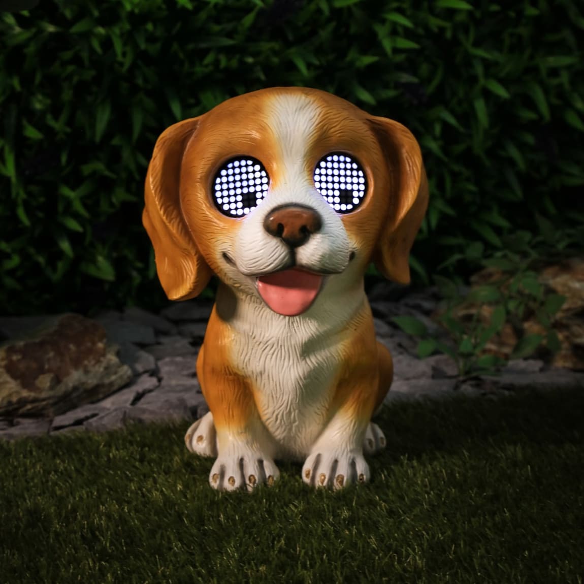 429660-solar-powered-dog-with-moving-eyes