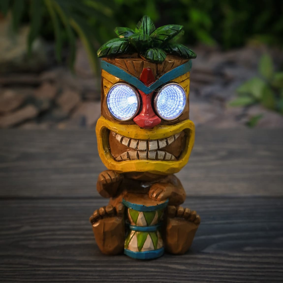 429690-solar-powered-big-eyed-tiki-ornament-3