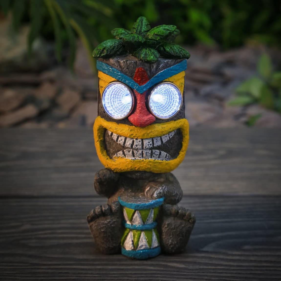 429690-solar-powered-big-eyed-tiki-ornament-4