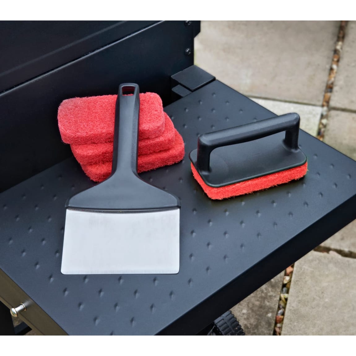 429716-5pc-bbq-grill-cleaning-kit