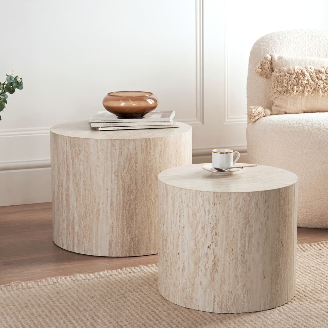 430474-set-of-2-round-coffee-table-travertine