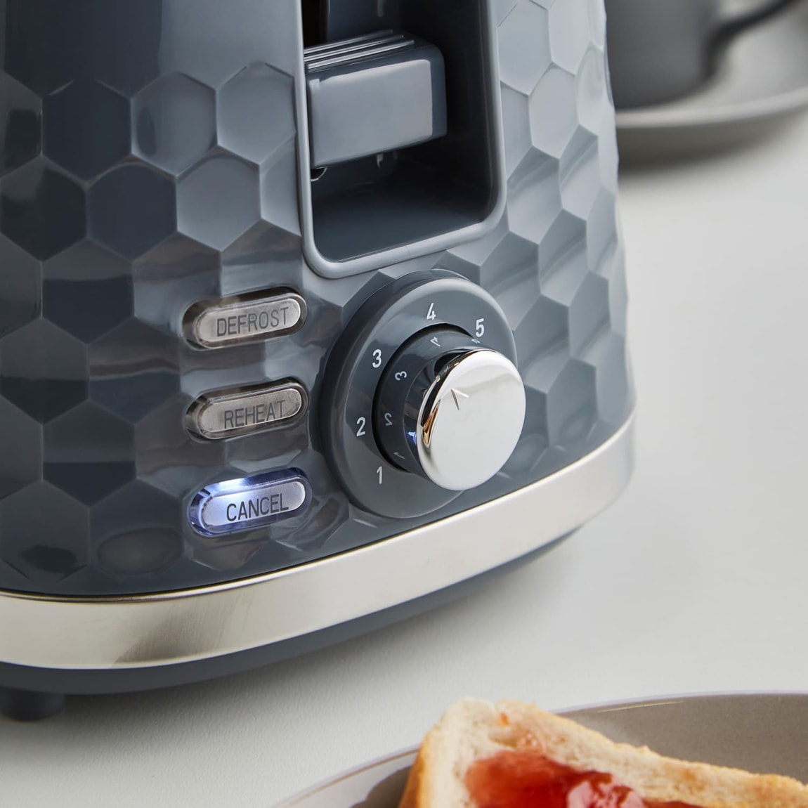 430524-morphy-richards-hive-2-slice-toaster-5