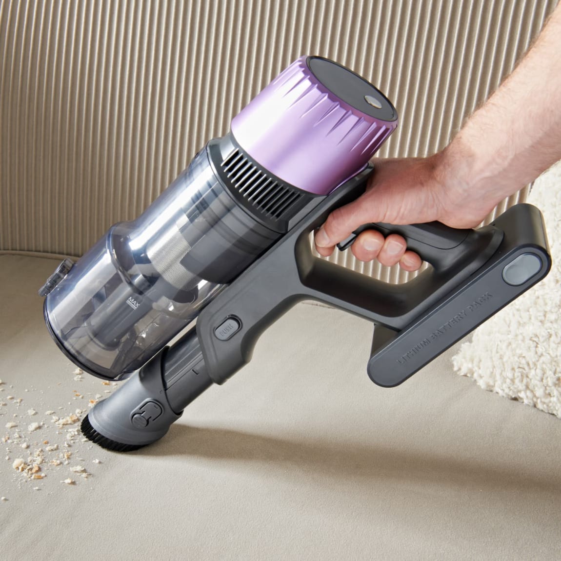 430583-blaupunkt-anti-tangle-cordles-stick-3