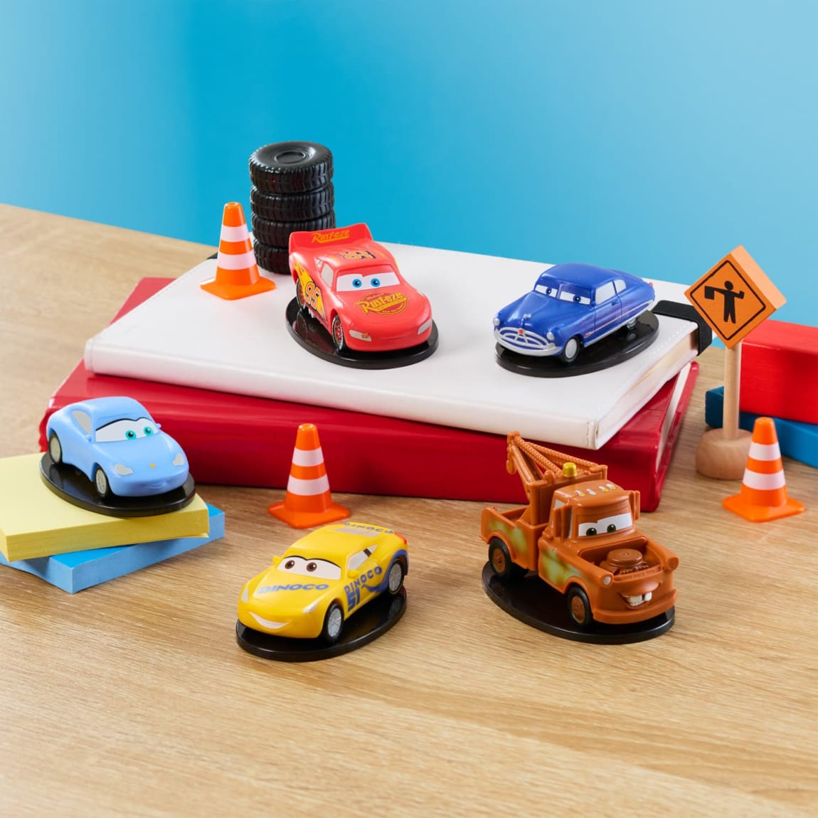 430851-cars-figure-set-4