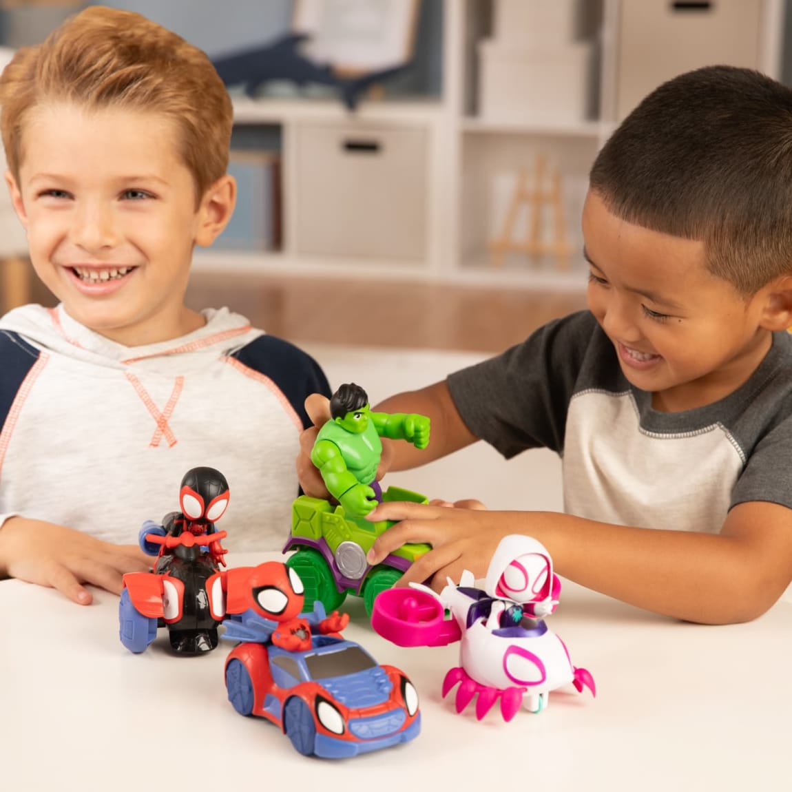 431351-4pk-spidey-figure-and-vehicles-2