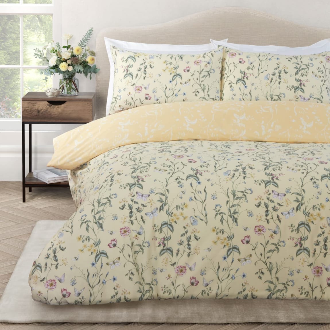 431358-431360-lemon-floral-duvet-set-double-king