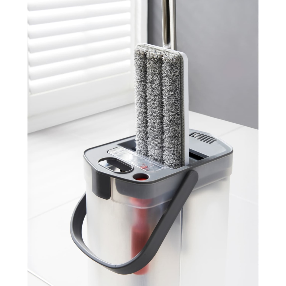 431792-houseproud-flat-mop-and-bucket-system-10l