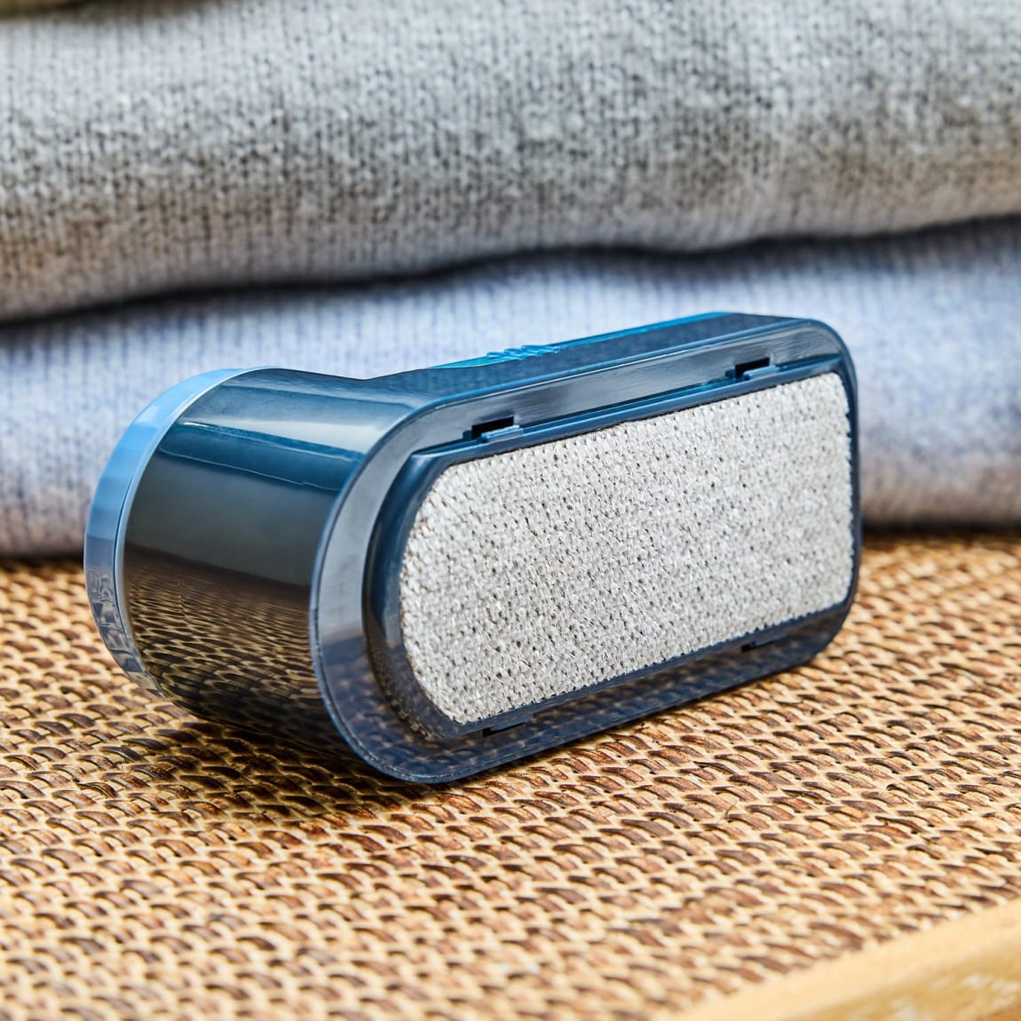 431824-bobble-remover-6