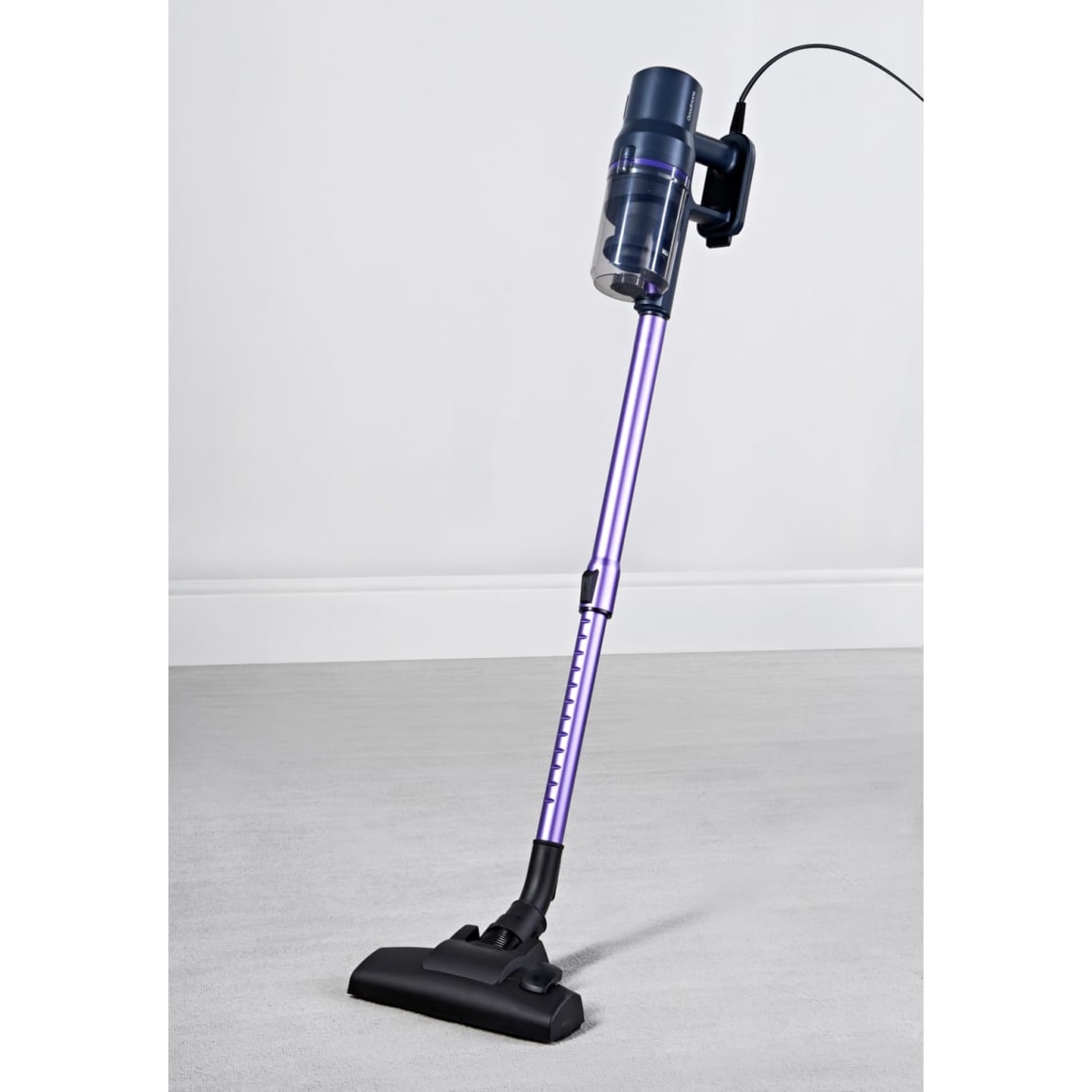 432831-goodmans-2in1-compact-vacuum-cleaner