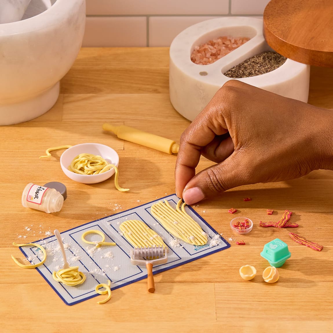 432850-miniverse-make-from-scratch-s2-6