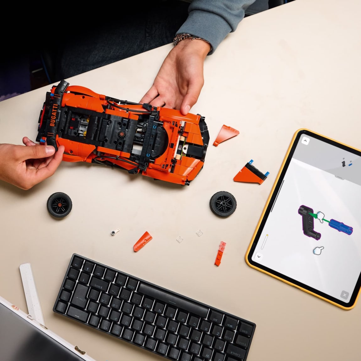 432925-lego-technic-bugatti-chiron-pur-sport-hyper-car-5