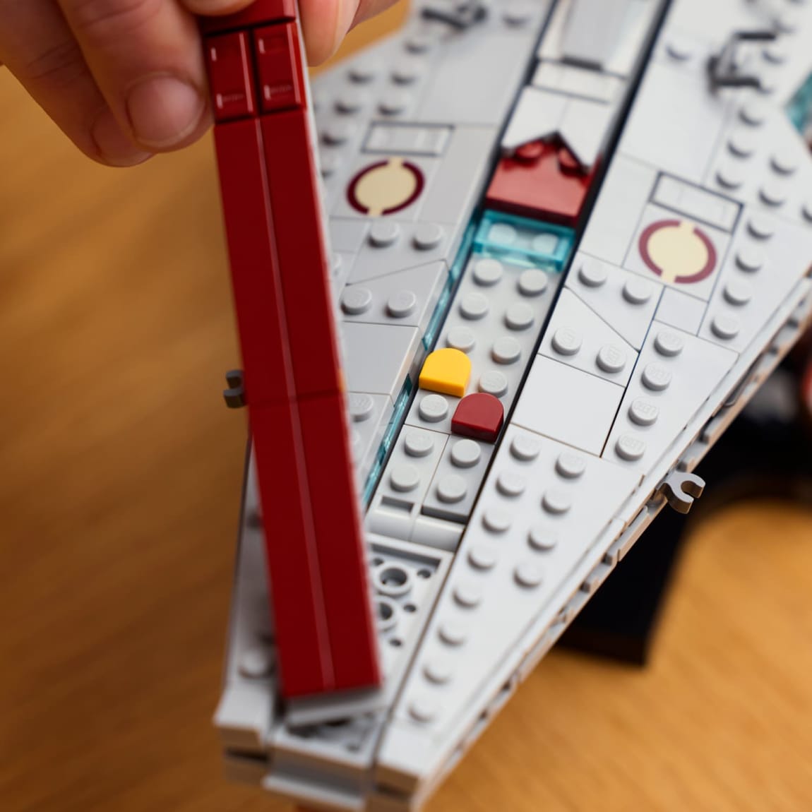 432927-lego-star-wars-venator-class-attack-cruiser-3