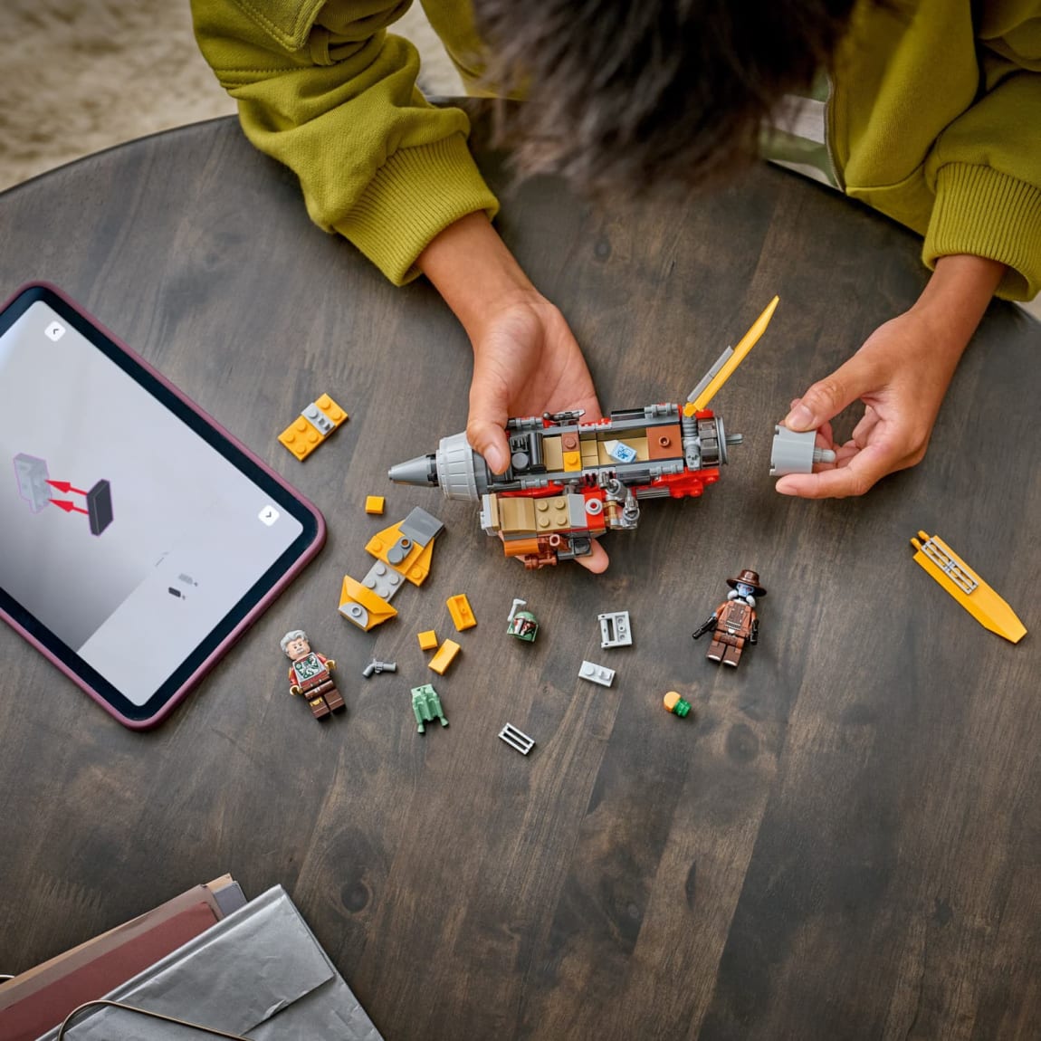 432935-lego-star-wars-cobb-vanths-speeder-10