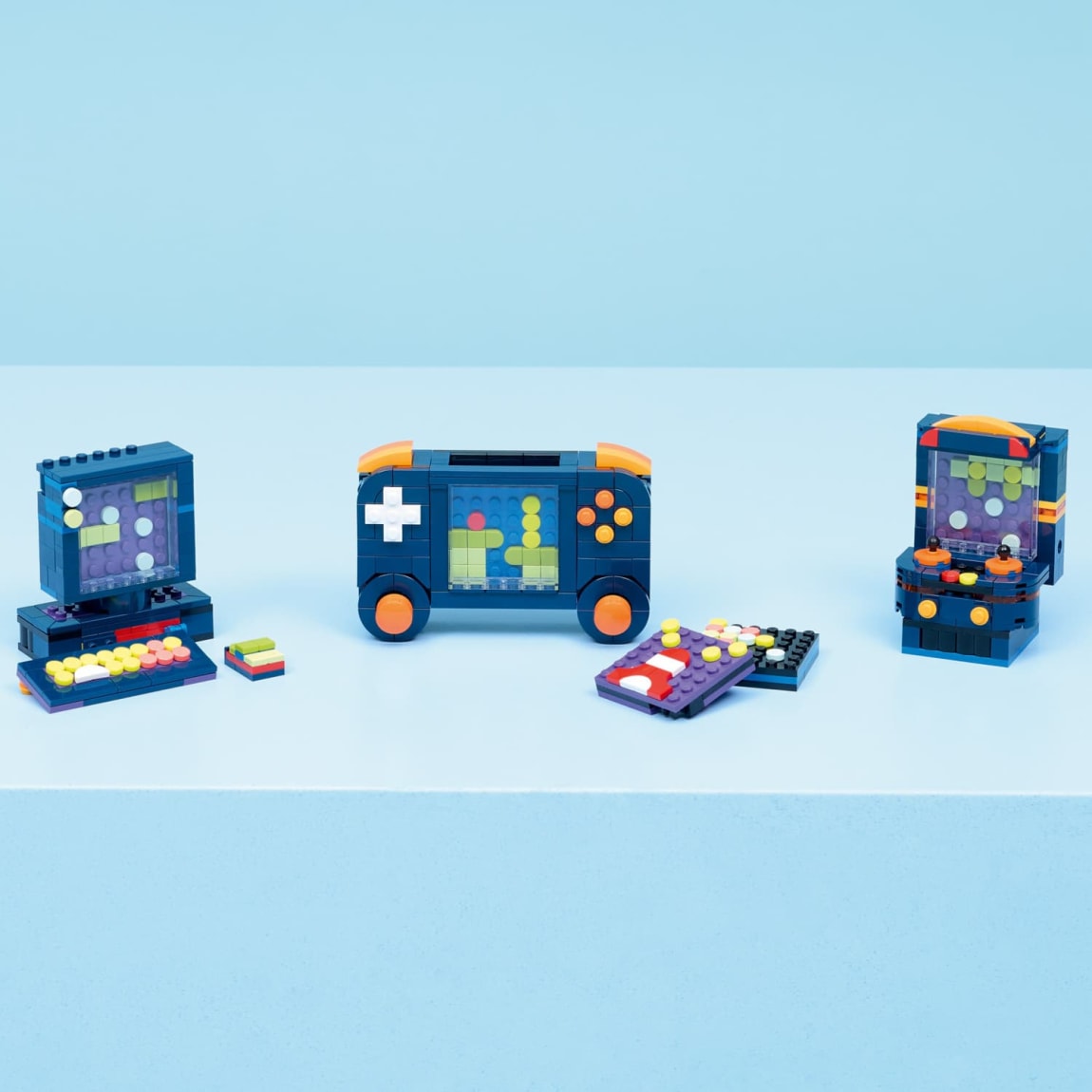 432953-lego-creator-retro-gaming-console-2