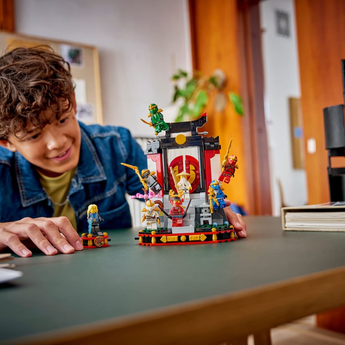 432957-lego-ninjago-ninja-character-display-2