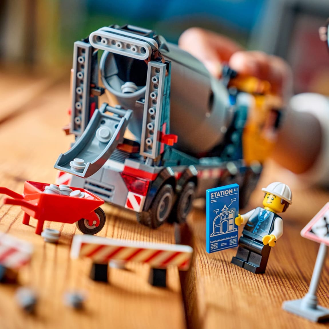 432972-lego-city-cement-mixer