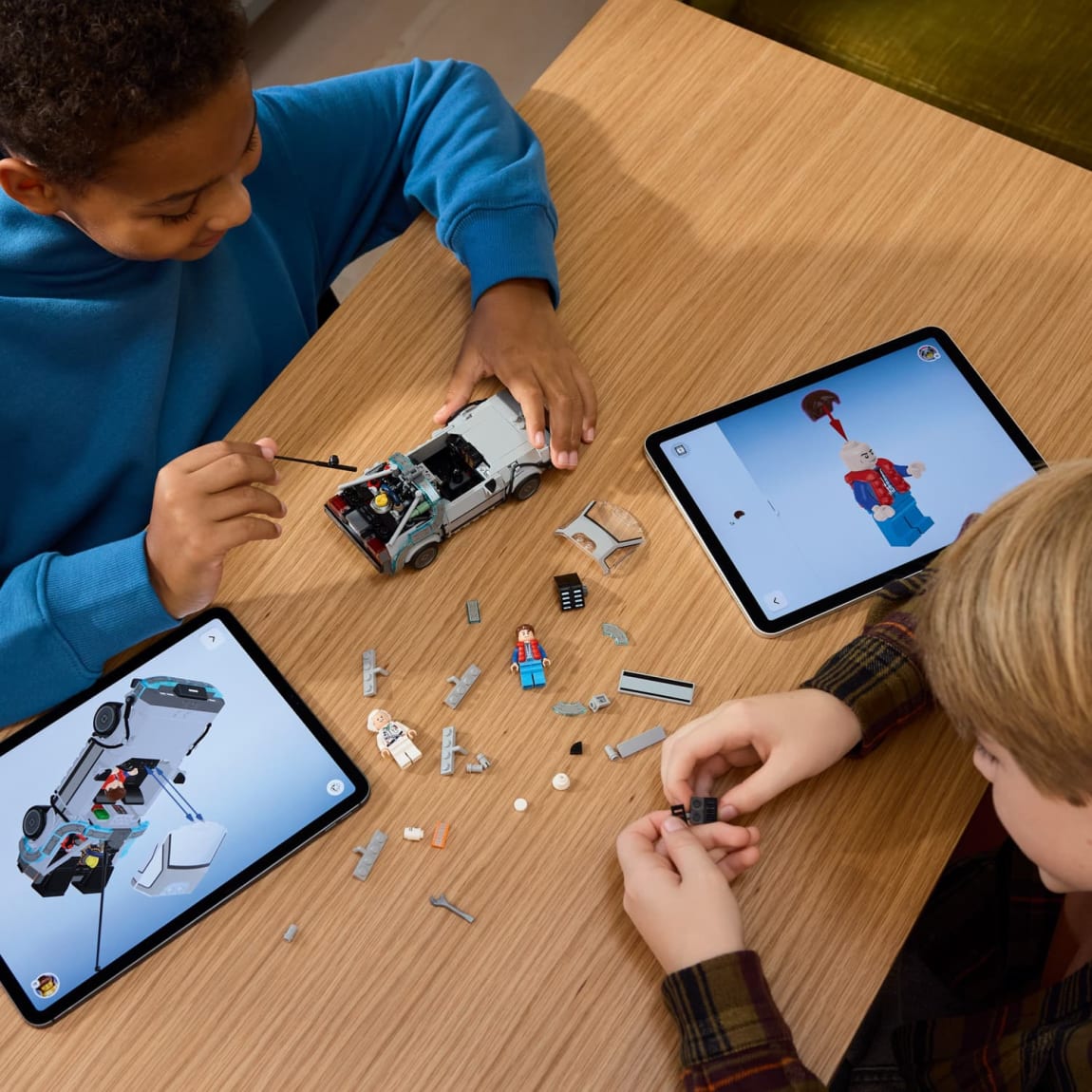 432977-lego-speed-champions-time-machine-from-back-to-the-future-3