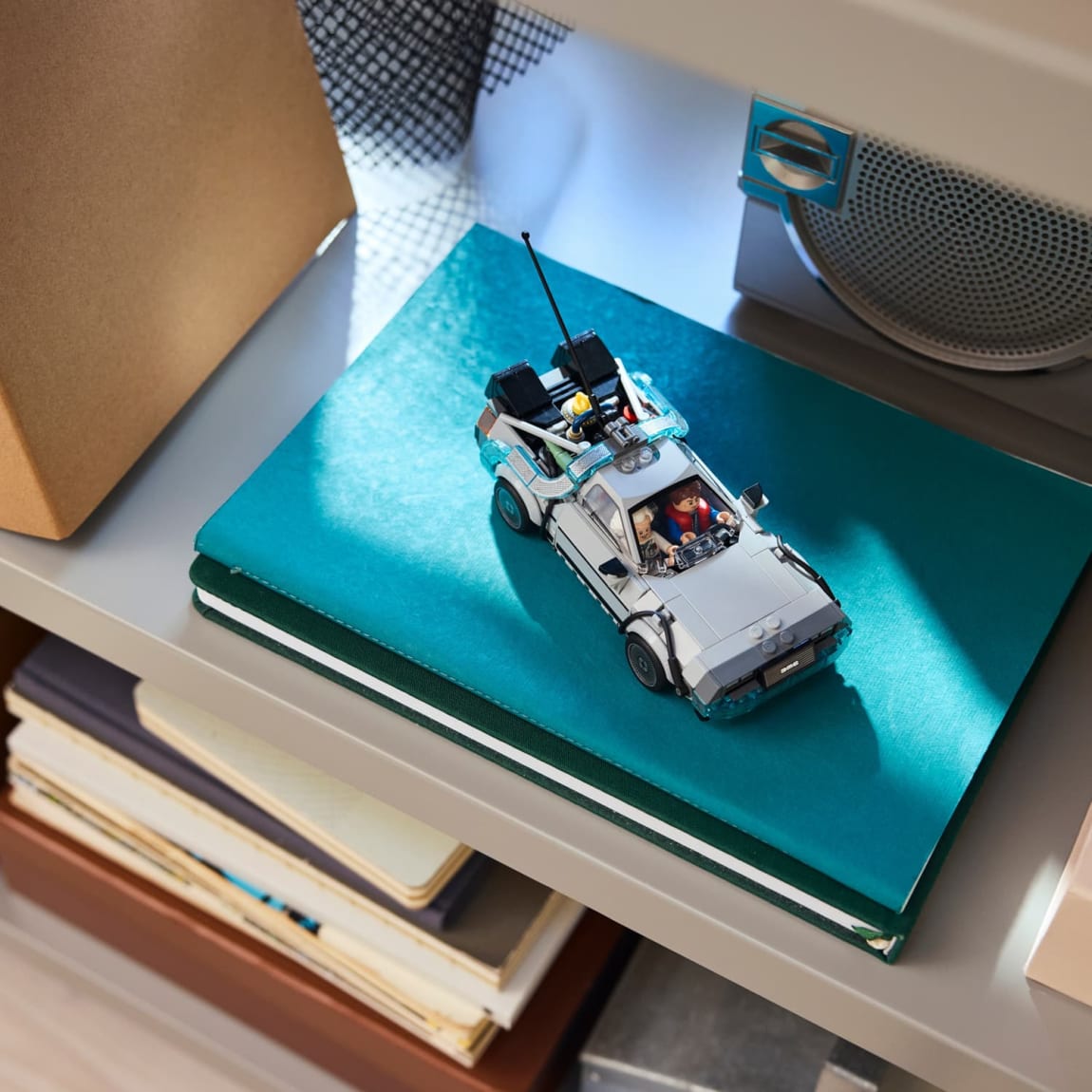 432977-lego-speed-champions-time-machine-from-back-to-the-future-4