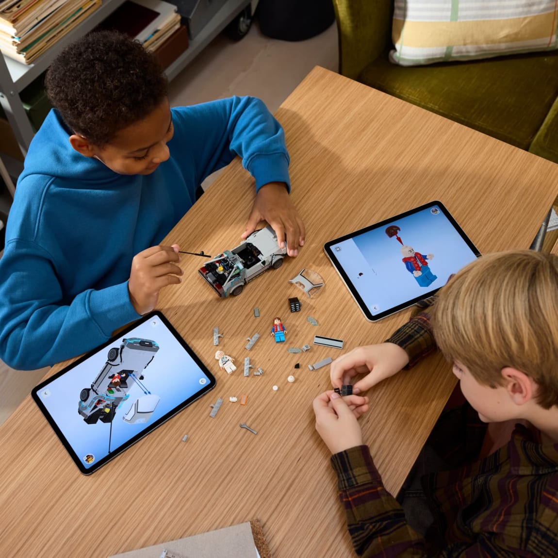 432977-lego-speed-champions-time-machine-from-back-to-the-future-6