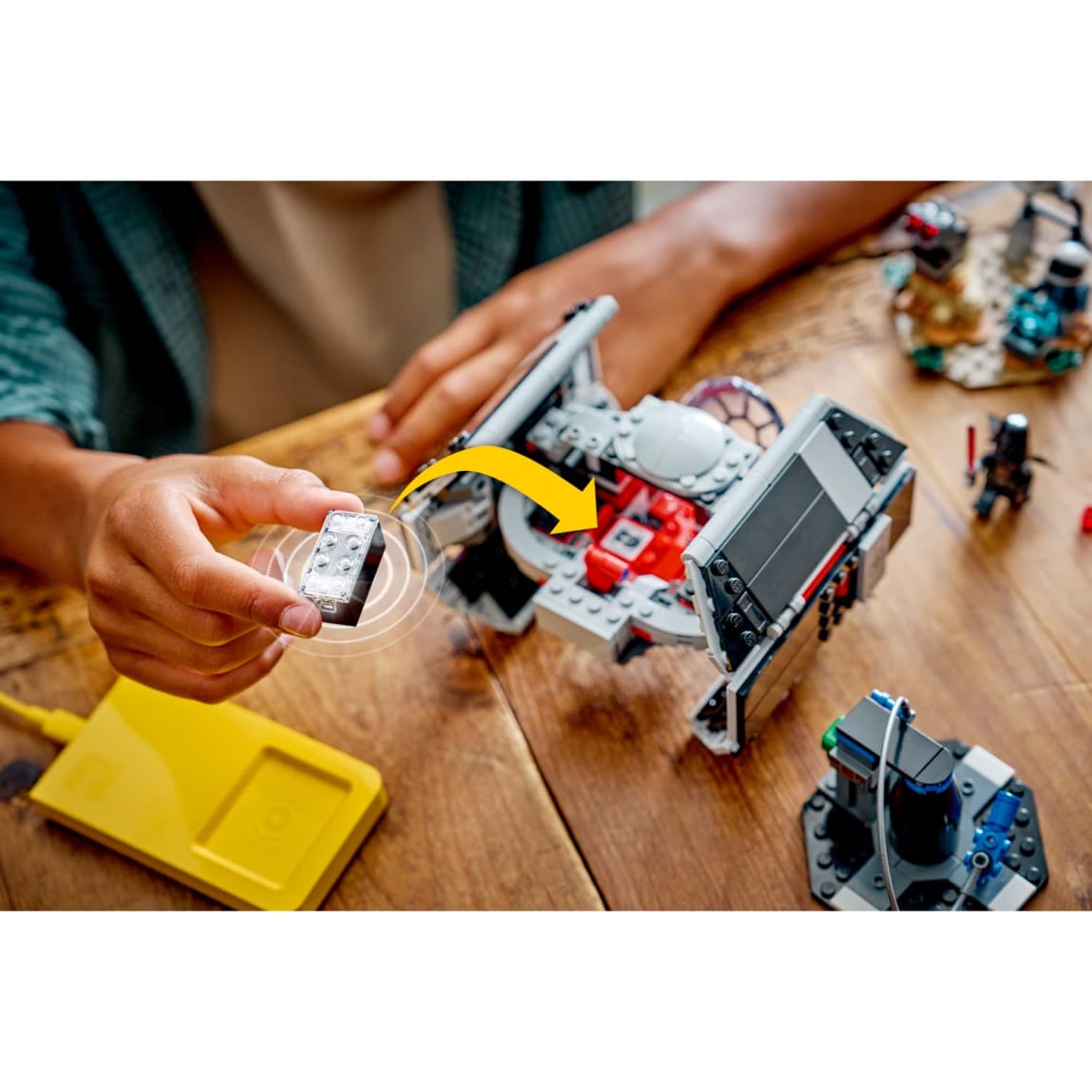 433727-lego-smart-play-darth-vaders-tie-fighter-75421-4