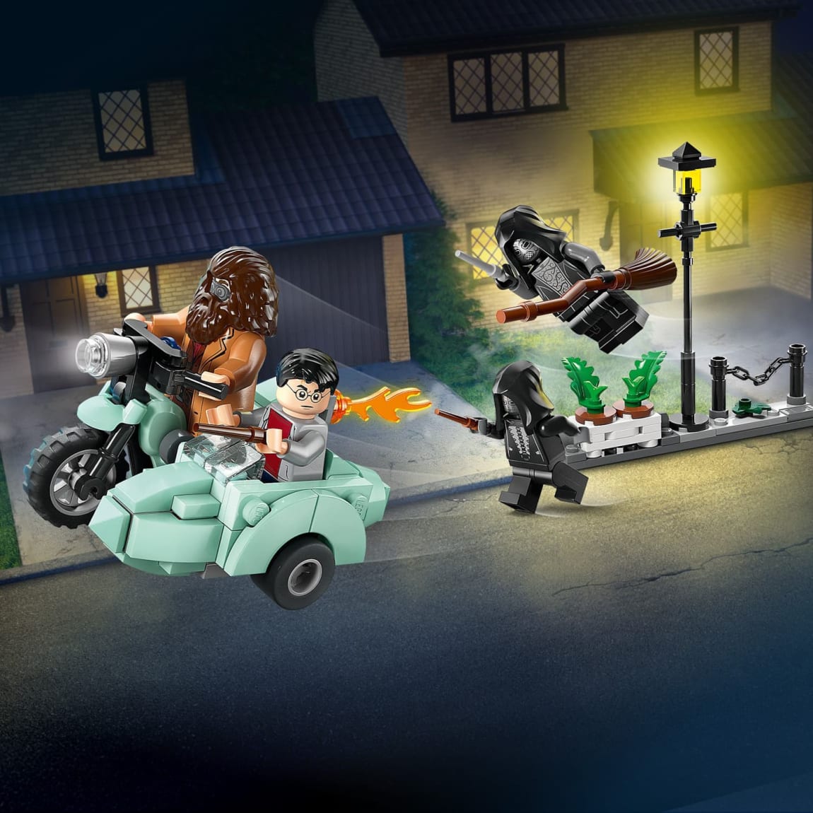 434025-lego-harry-potter-hagrid-and-harrys-privet-drive-escape