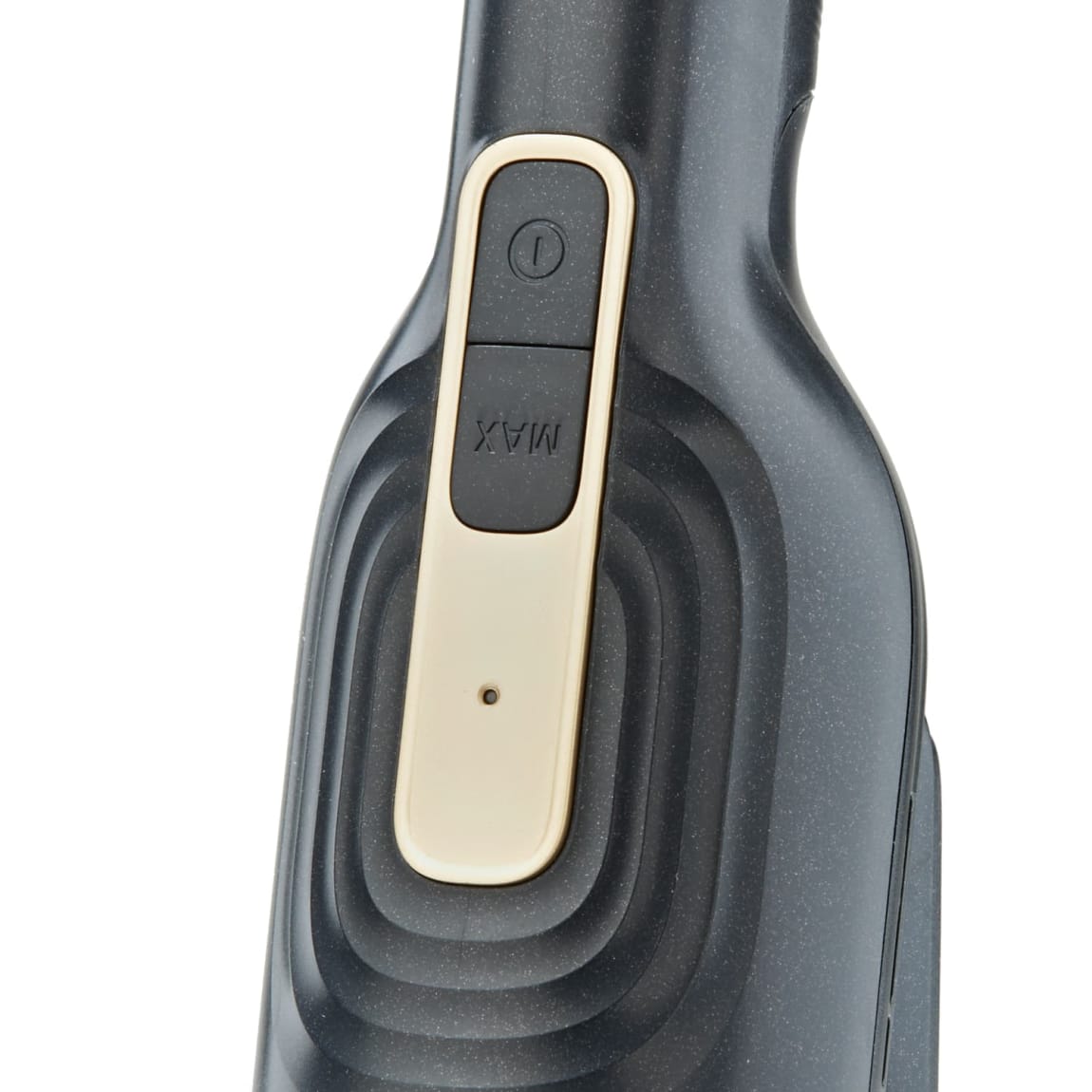 434779-goodmans-hand-held-vac-3