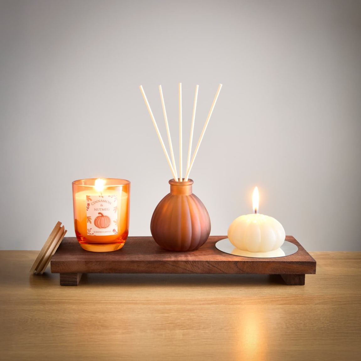 434905-pumpkin-diffuser-and-candle-set