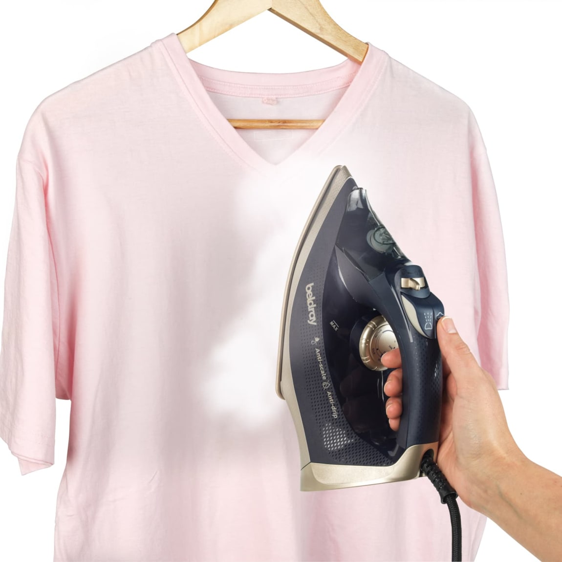 434913-beldray-2200w-steam-lite-iron-3