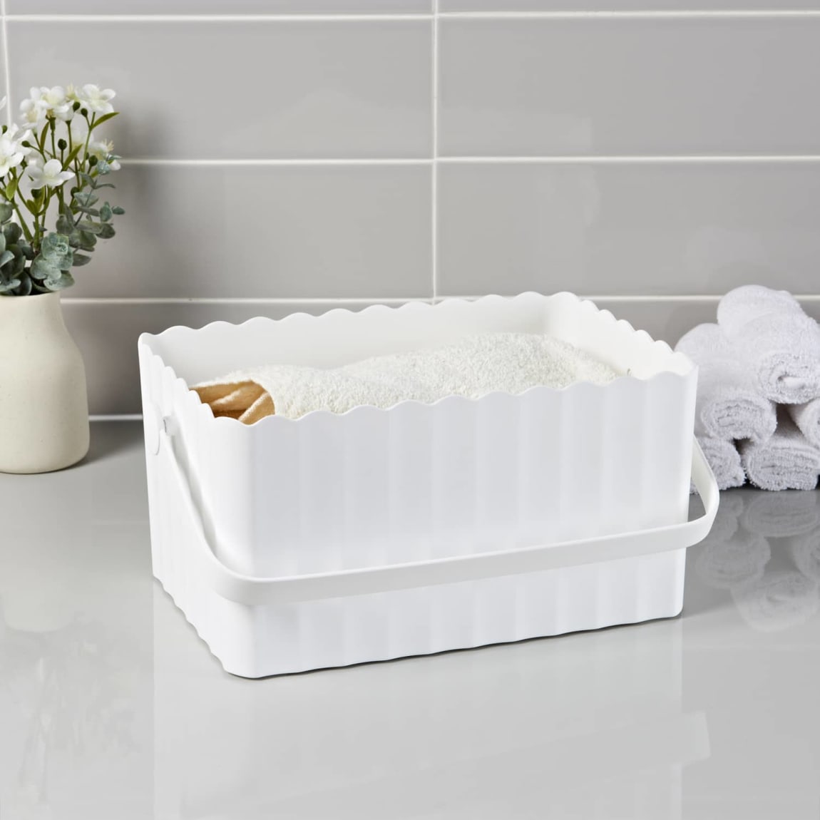 435235-ribbed-storage-box-with-handle-3