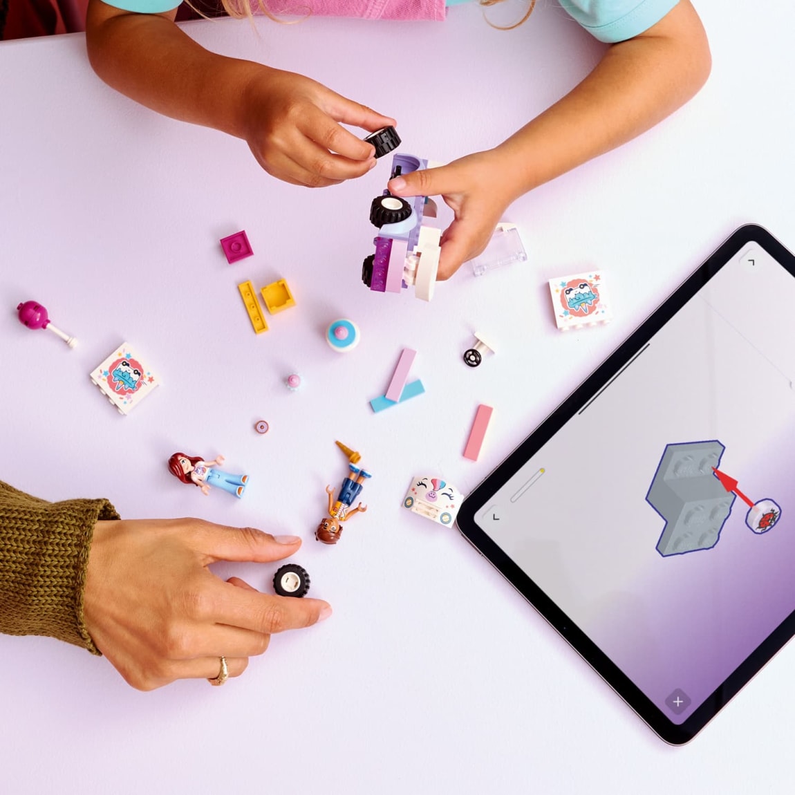 435341-lego-friends-unicorn-cake-delivery-car-6