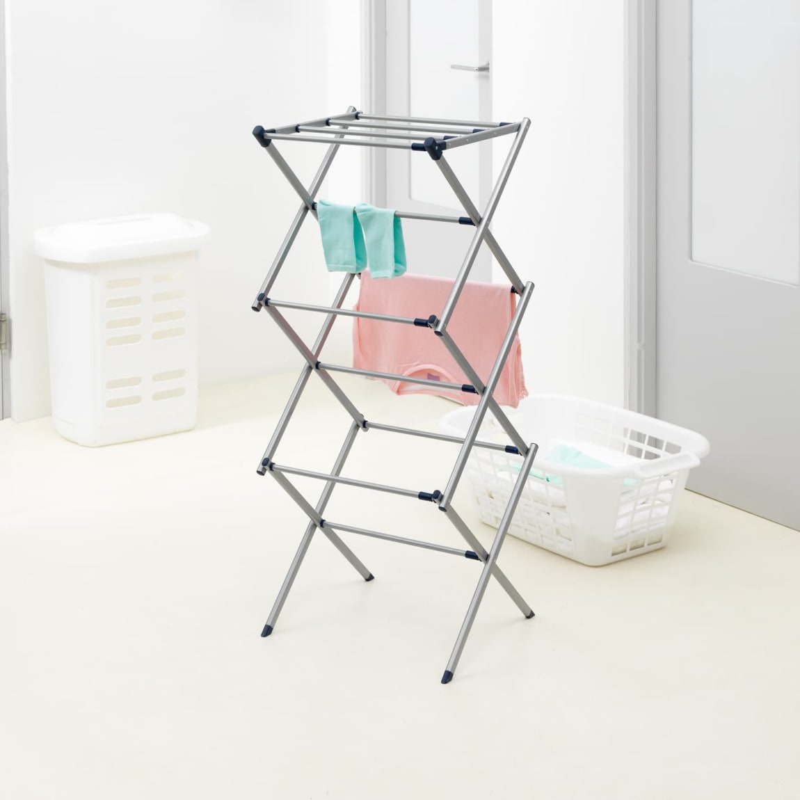 436186-addis-3-tier-extendable-airer-2
