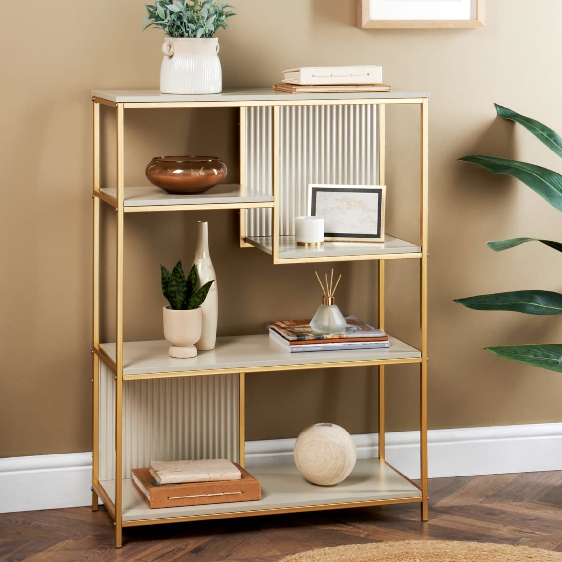 436204-arlo-display-shelf