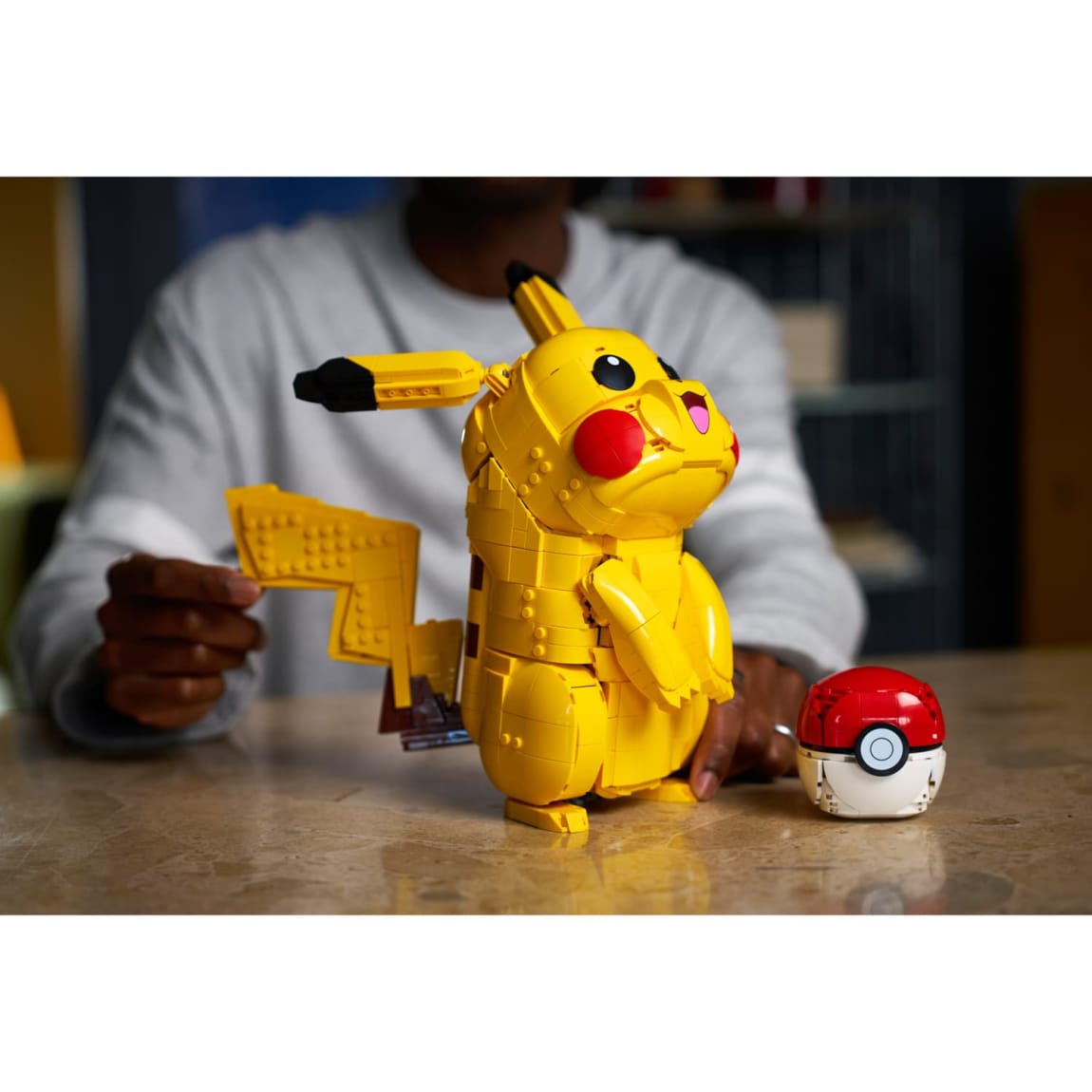 436610-lego-pikachu-and-pokeball