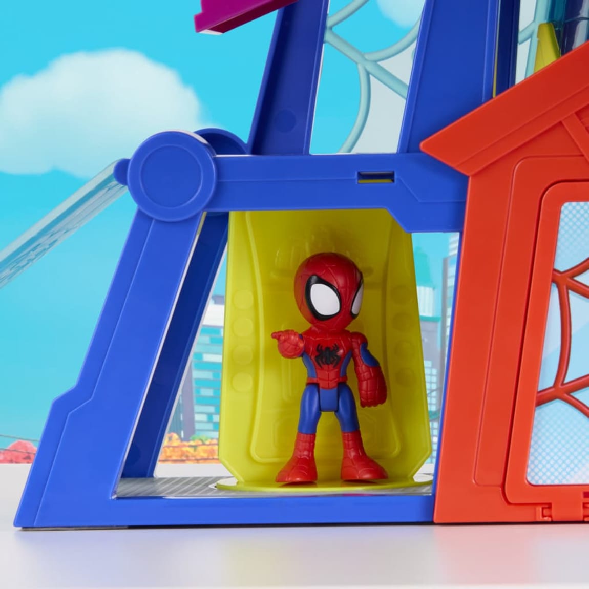 436816-marvel-spidey-and-friends-web-quarters-28