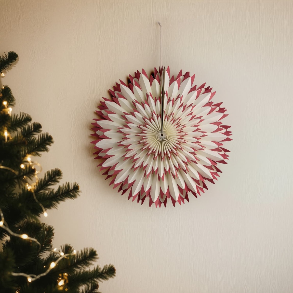 437200-red-stripe-paper-snowflake