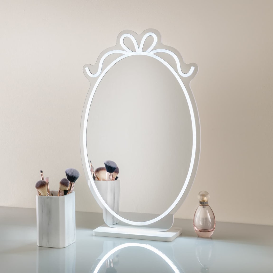 437211-restore-bow-mirror