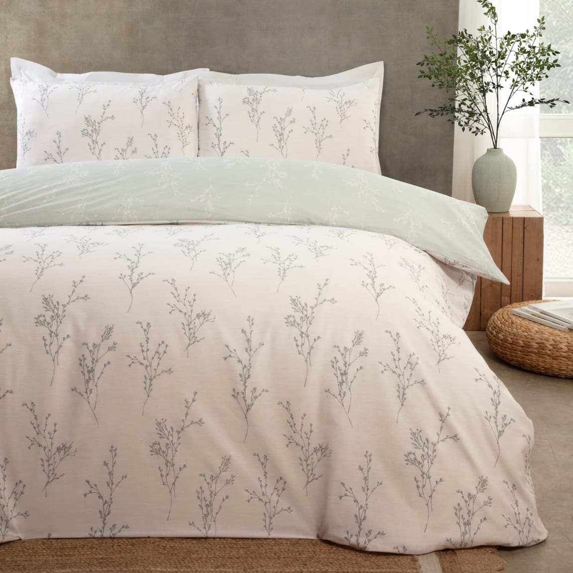 437273-437274-dainty-stems-duvet-set-double-king