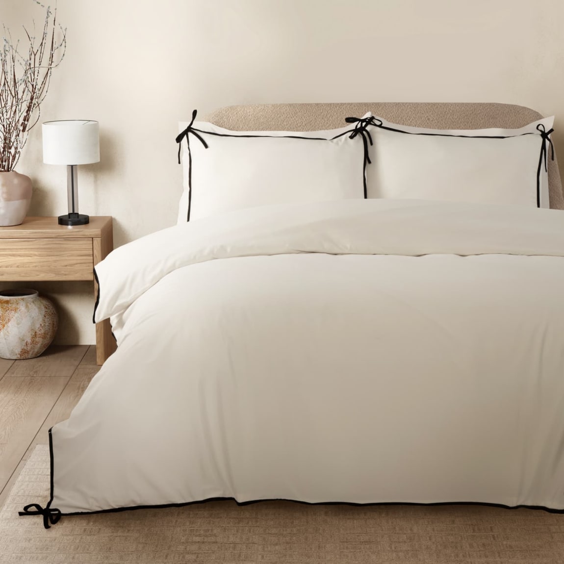 437289-437290-velvet-bow-tie-duvet-set-double-king