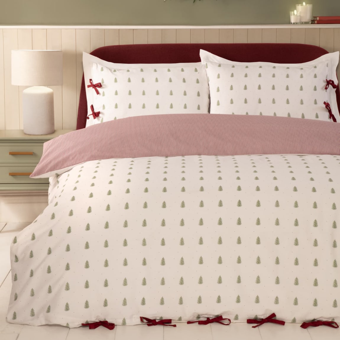 437332-437333-christmas-tree-duvet-set-double-king