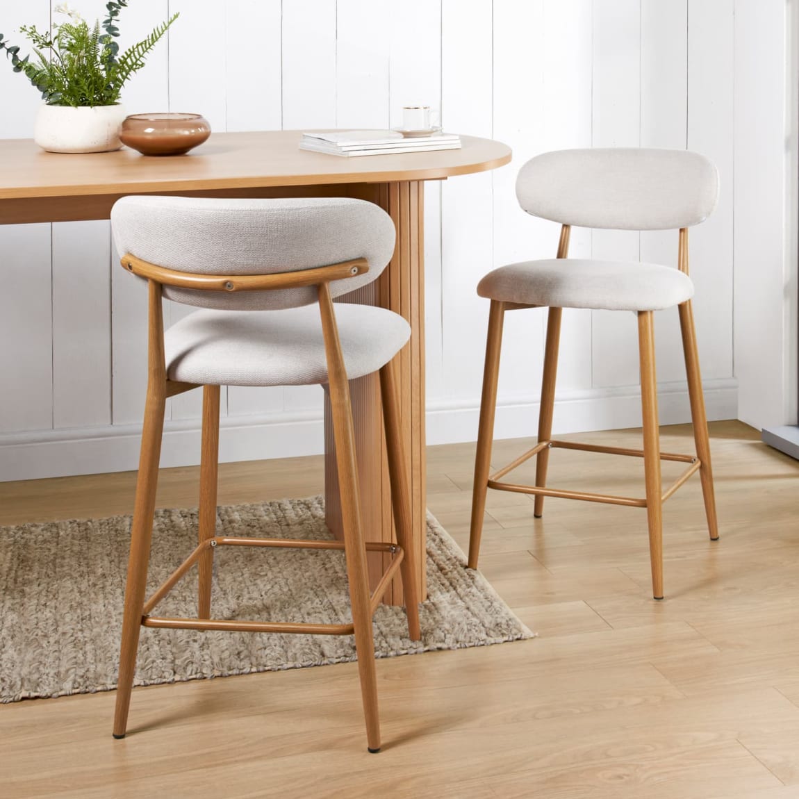 437540-maeve-bar-stools-2pk-3