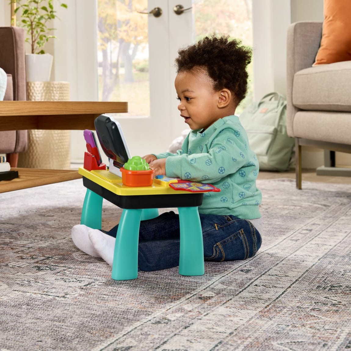 437733-big-business-baby-desk
