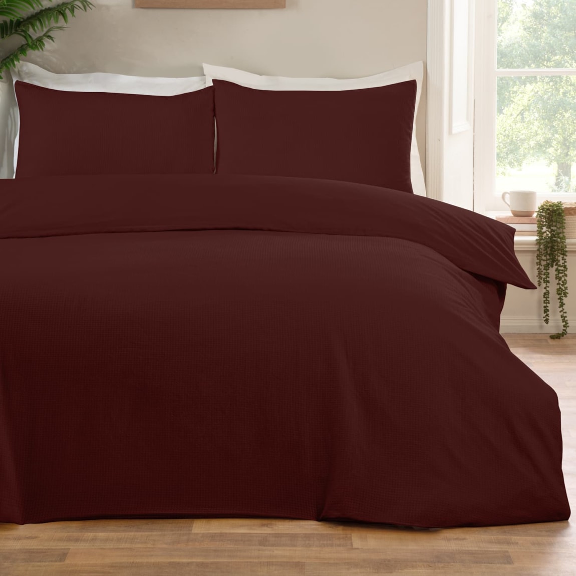 437889-437890-burgundy-waffle-duvet-set-double-king